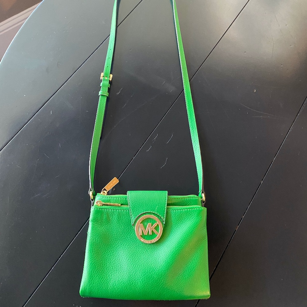Micheal Kors Purse (Green)